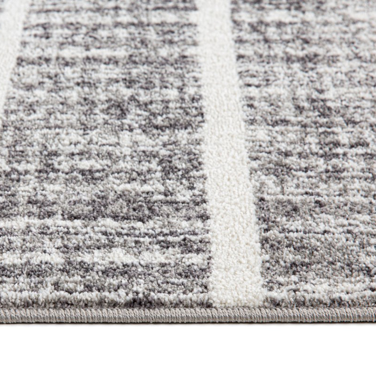 Rug - White / Silver