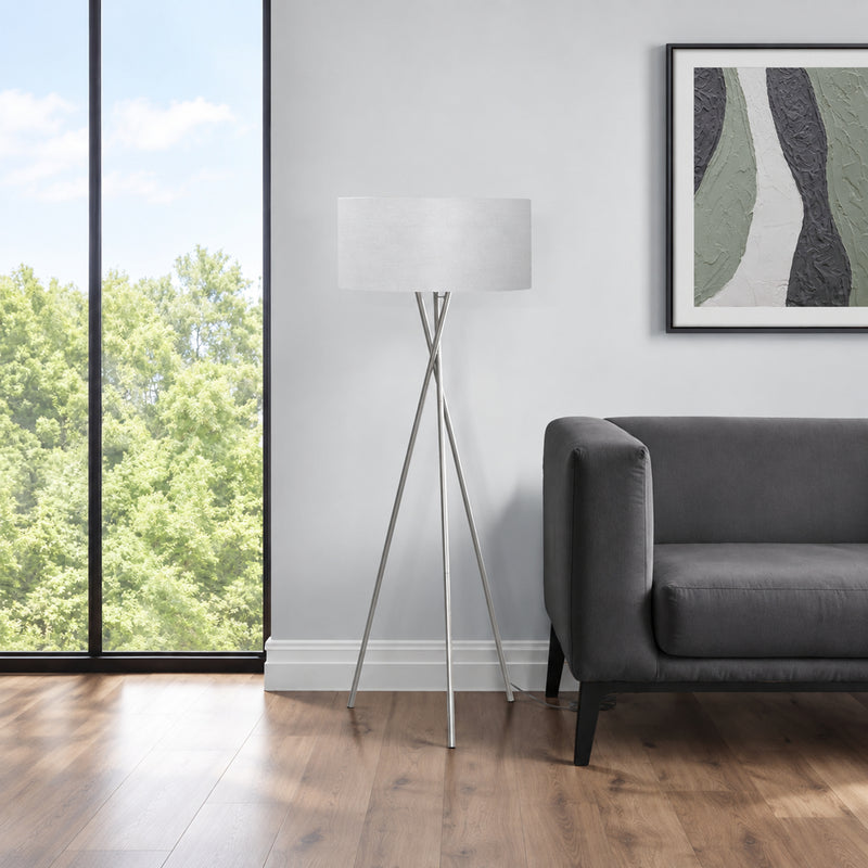 Lampe sur pied trépied - 62"H / Métal nickel / Gris - vue d’ambiance