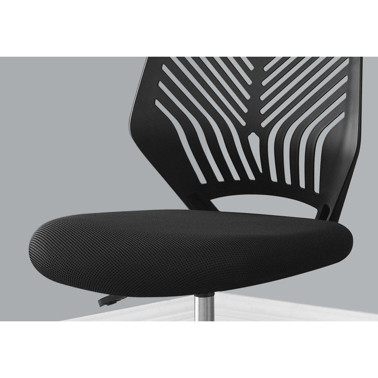 OFFICE CHAIR - BLACK / BLACK BASE / WHEELS