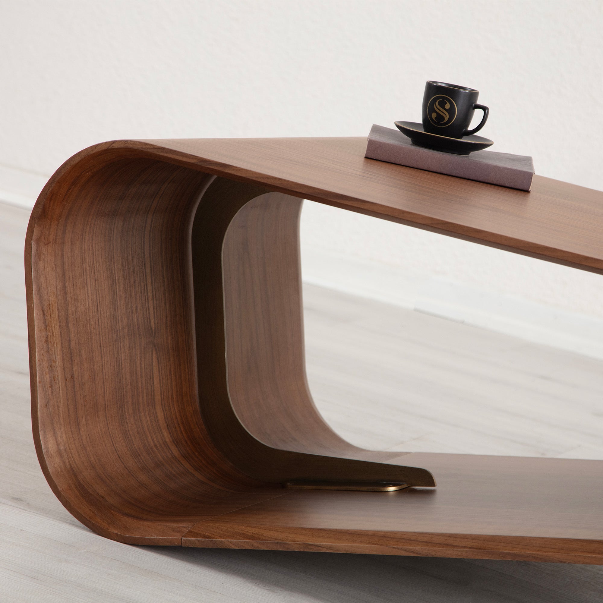 Lagoon - Coffee table - Walnut