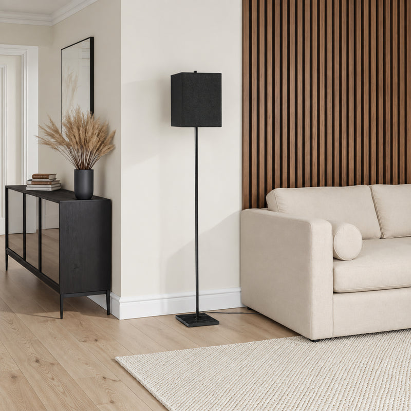 Lampe sur pied - 62"H / Métal noir / Noir - vue d’ambiance