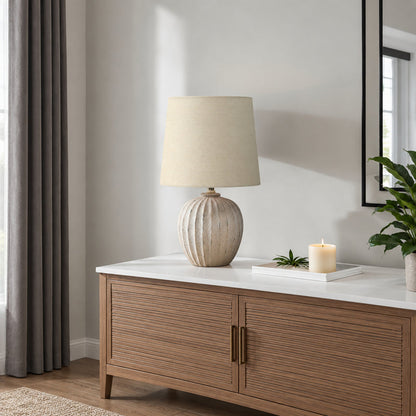 Lampe de Table - 19"H / Résine beige / Beige - vue d’ambiance