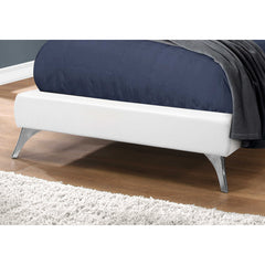BED - TWIN / WHITE LEATHERETTE SILVER LEGS